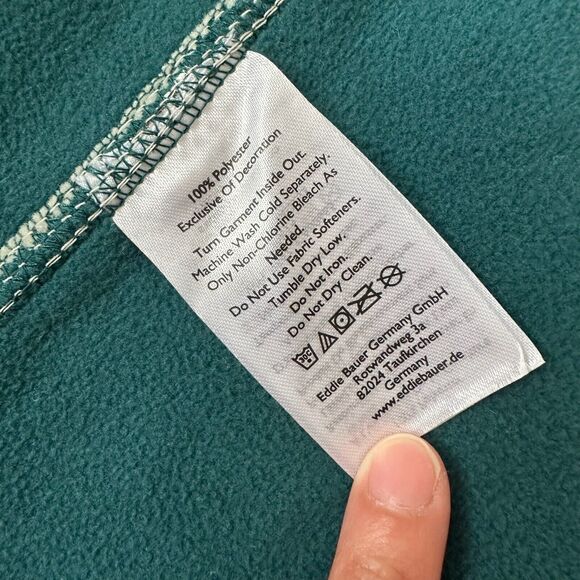 NWT EDDIE BAUER Chilali Faux Shearling Fleece Vest in Oyster - Picture 10 of 12